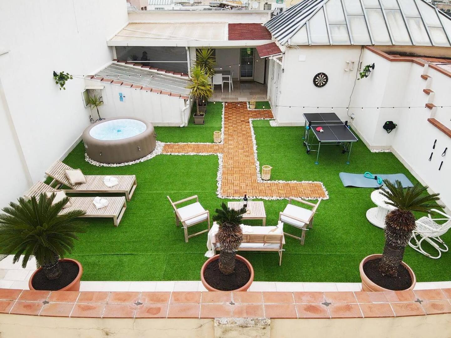 150Mq Rooftop Paradise - Spacious Private Terrace Bari Extérieur photo